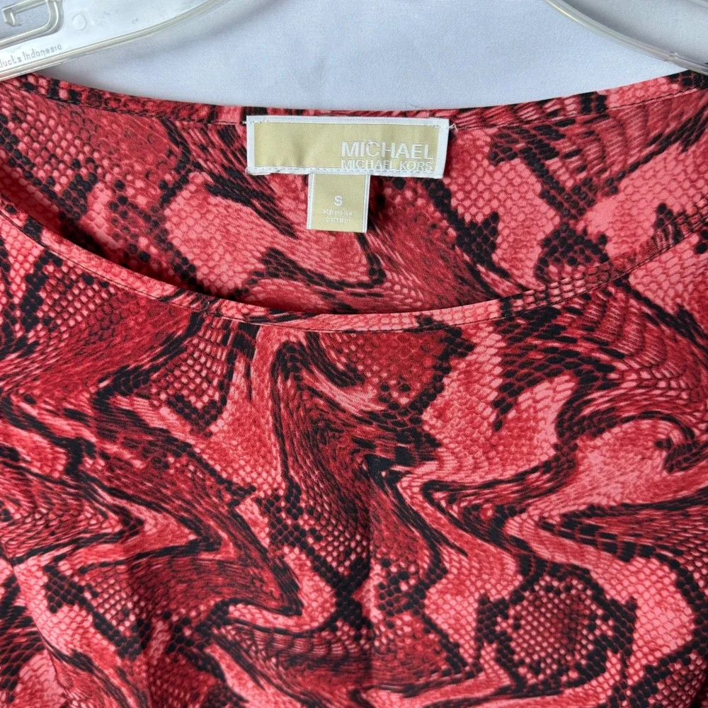 Michael Kors Womens Red Black Snake Print Long Sleeve Smocked Waist Blouse Top S